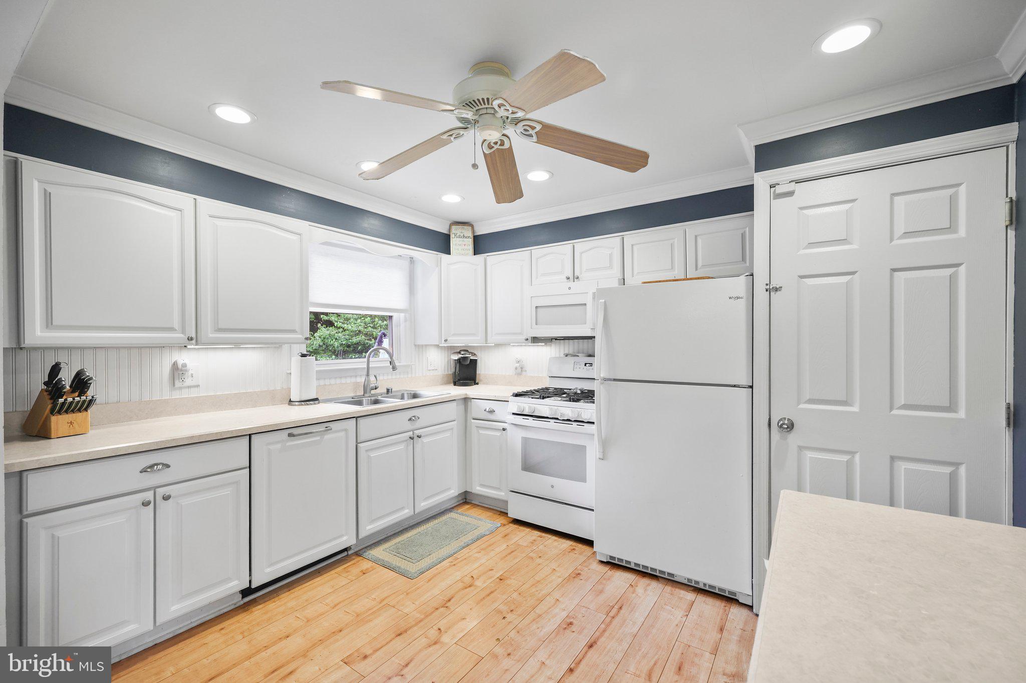 209 Clamer Road Ewing, NJ 08628 - Photo 10 of 24