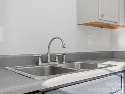 a close view of sink and tap
