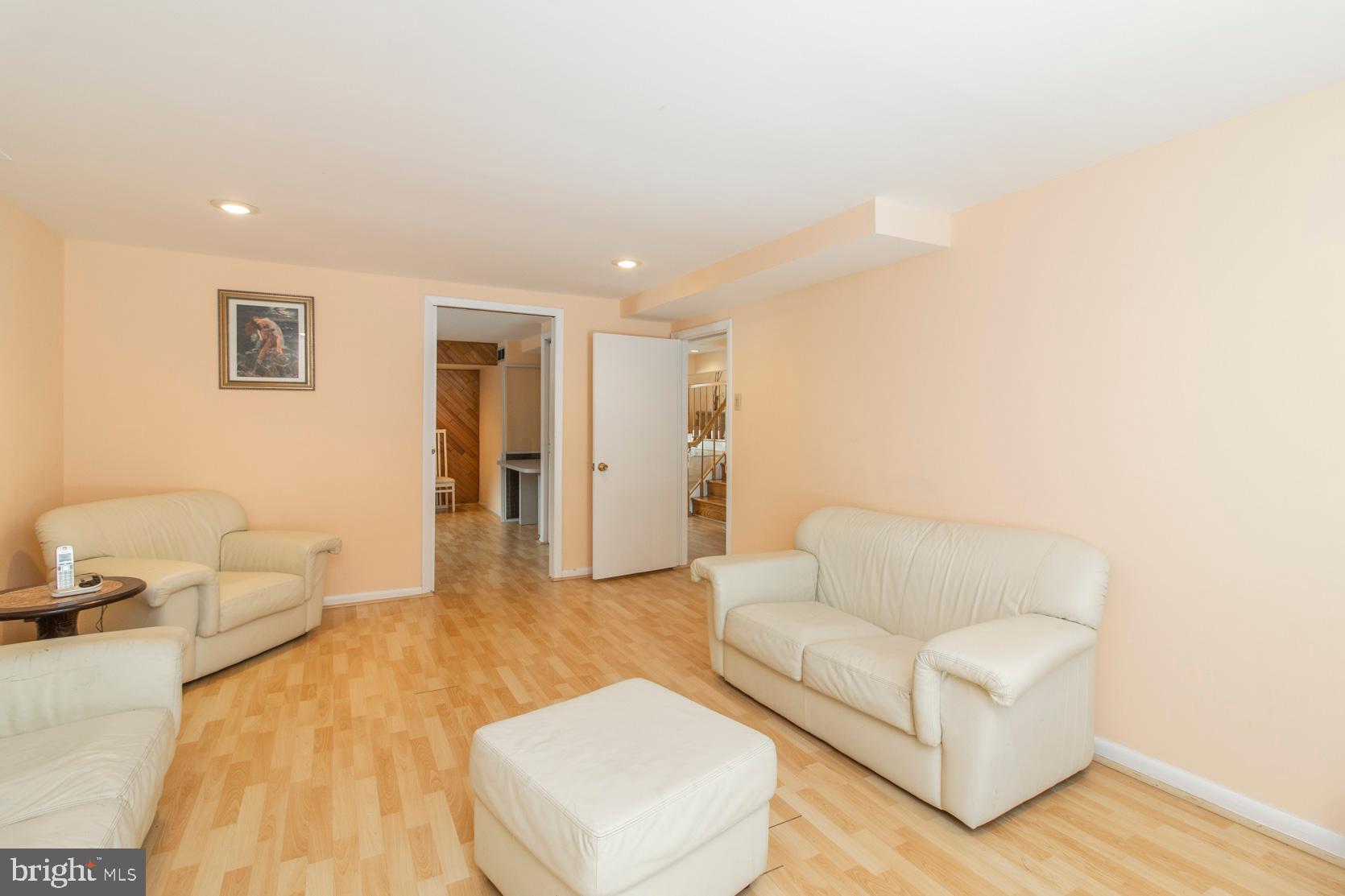 9233 Darlington Road Philadelphia, PA 19115 - Photo 16 of 44