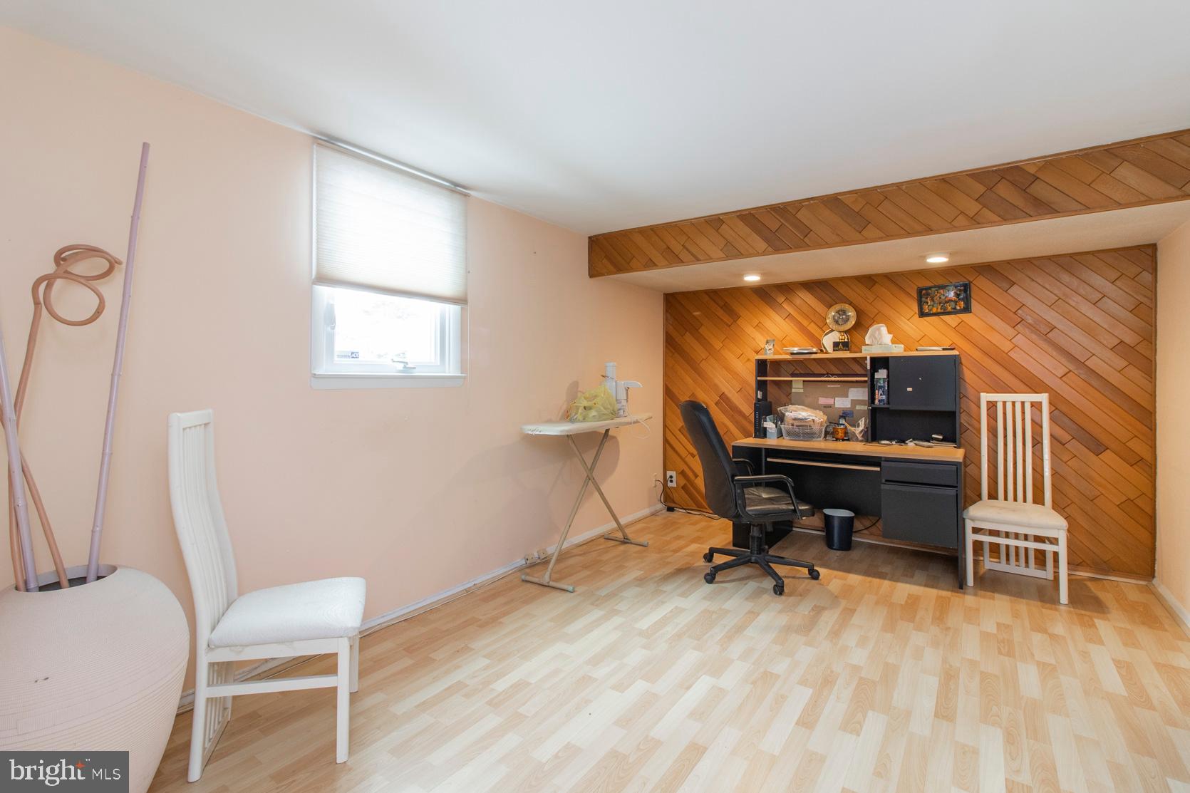 9233 Darlington Road Philadelphia, PA 19115 - Photo 17 of 44