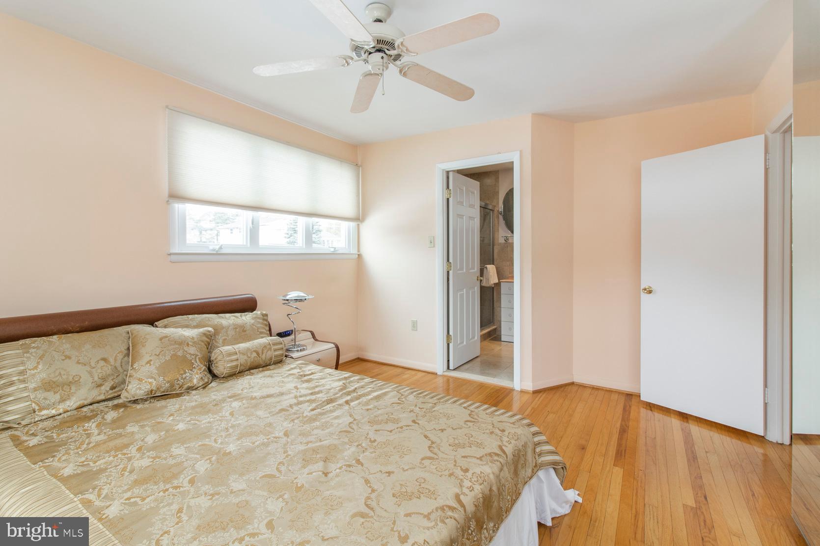 9233 Darlington Road Philadelphia, PA 19115 - Photo 23 of 44