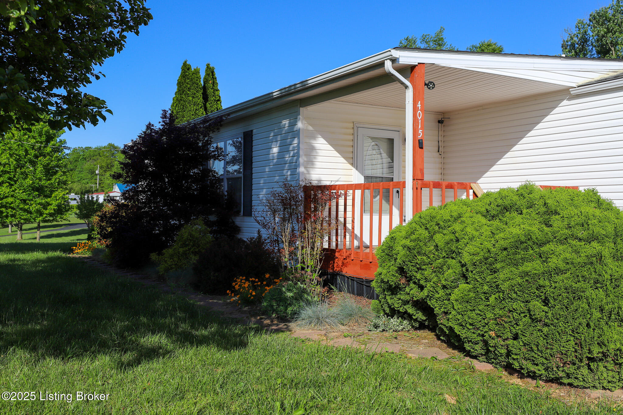 4015 Woodland Road Vine Grove, KY 40175 - Photo 36 of 39 IMG_0472