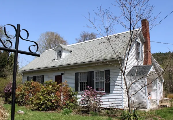 $399,900 | 727 Brattleboro Road, Bernardston, MA 01337