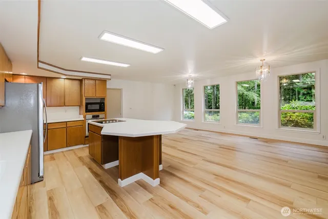 $829,000 | 7829 Ave Nw Outback Street Northwest, Silverdale, WA 98383