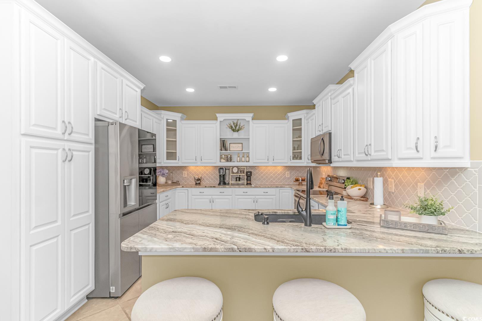 3286 State Rd S-26-777 Loris, SC 29569 - Photo 10 of 40 Kitchen featuring appliances with stainless steel