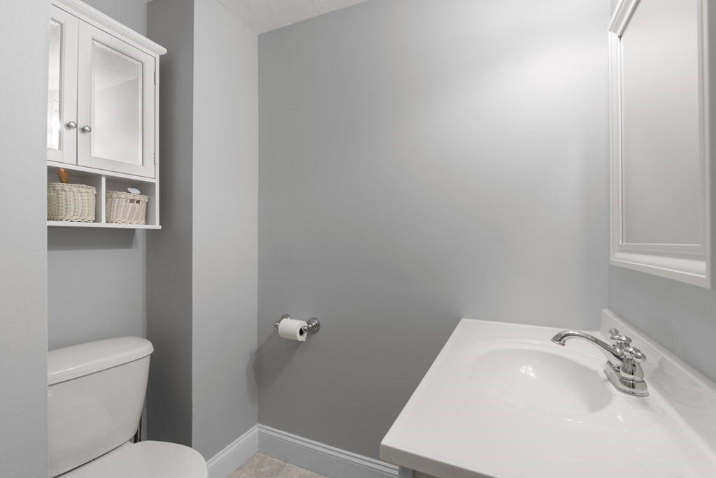 314 Water Street, Unit 2 Wakefield, MA 01880 - Photo 15 of 15 Gallery Image 15