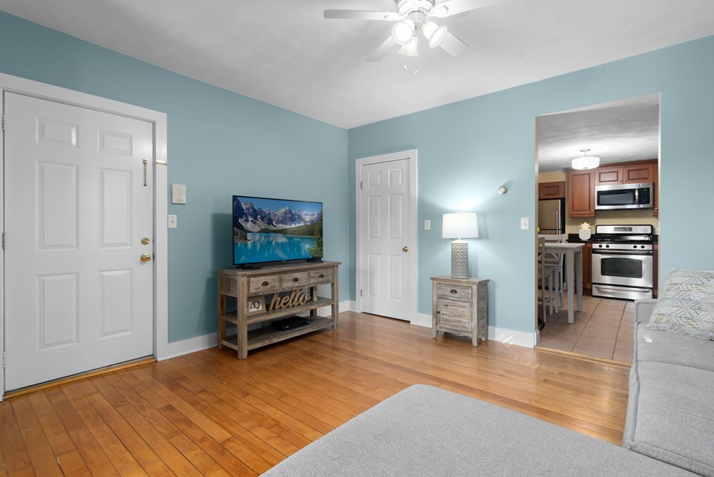 314 Water Street, Unit 2 Wakefield, MA 01880 - Photo 8 of 15 Gallery Image 8