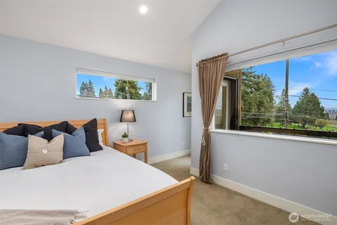 $949,999 | 3010 Northeast 55th Street, Seattle, WA 98105