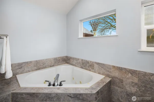 $949,999 | 3010 Northeast 55th Street, Seattle, WA 98105