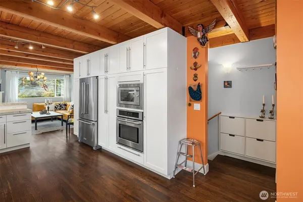 $949,999 | 3010 Northeast 55th Street, Seattle, WA 98105