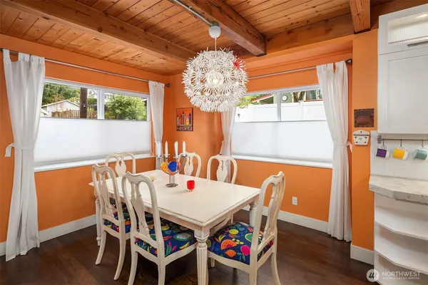 $949,999 | 3010 Northeast 55th Street, Seattle, WA 98105