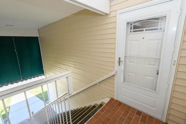 $229,900 | 1891 Parknoll Lane, Port Washington, WI 53074