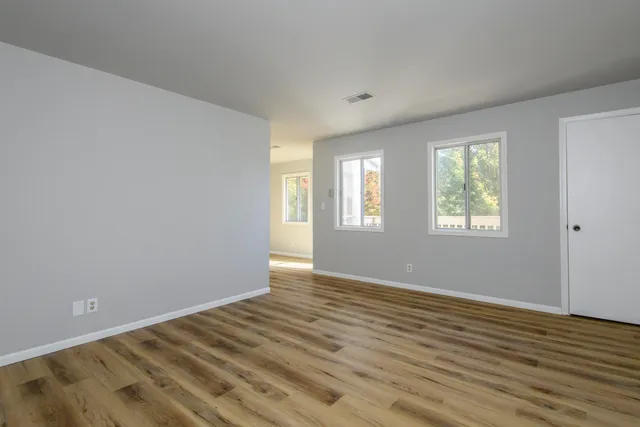 $229,900 | 1891 Parknoll Lane, Port Washington, WI 53074