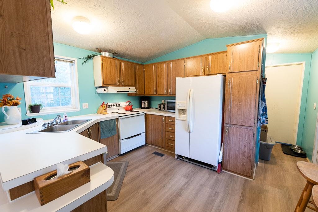 31902 North Milan Road Chattaroy, WA 99003 - Photo 8 of 30