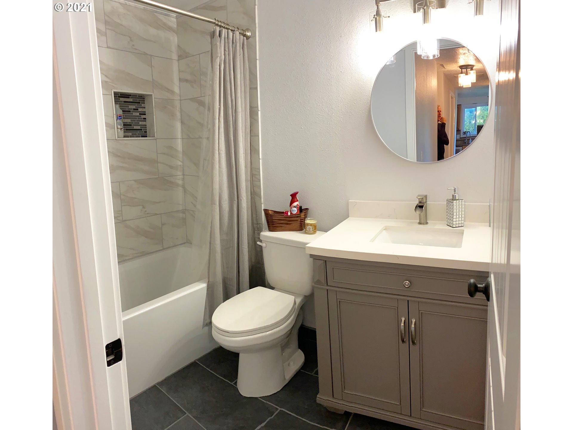 2061 Southeast Kane Avenue Gresham, OR 97080 - Photo 6 of 10