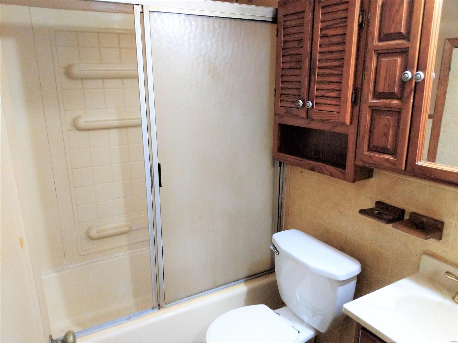 4041 Ashby Road St. Ann, MO 63074 - Photo 14 of 24