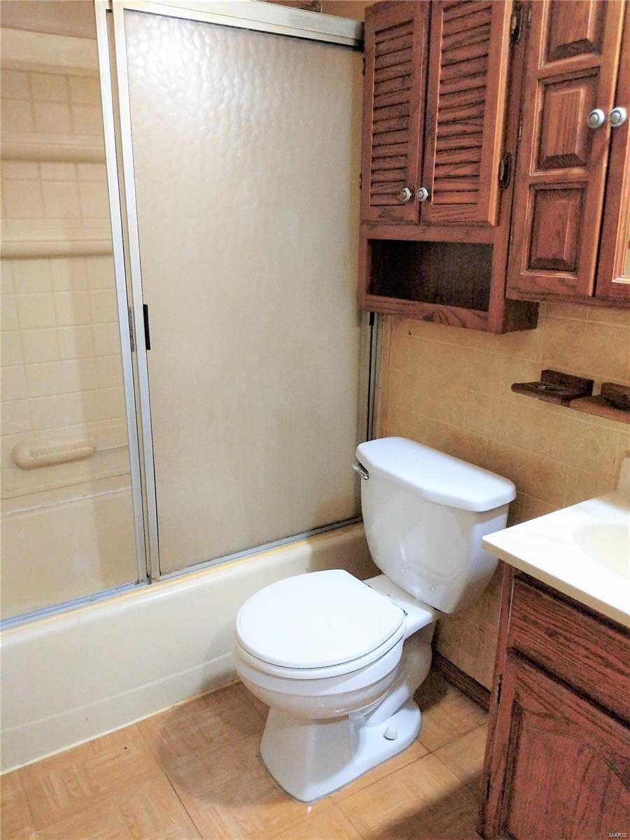 4041 Ashby Road St. Ann, MO 63074 - Photo 15 of 24