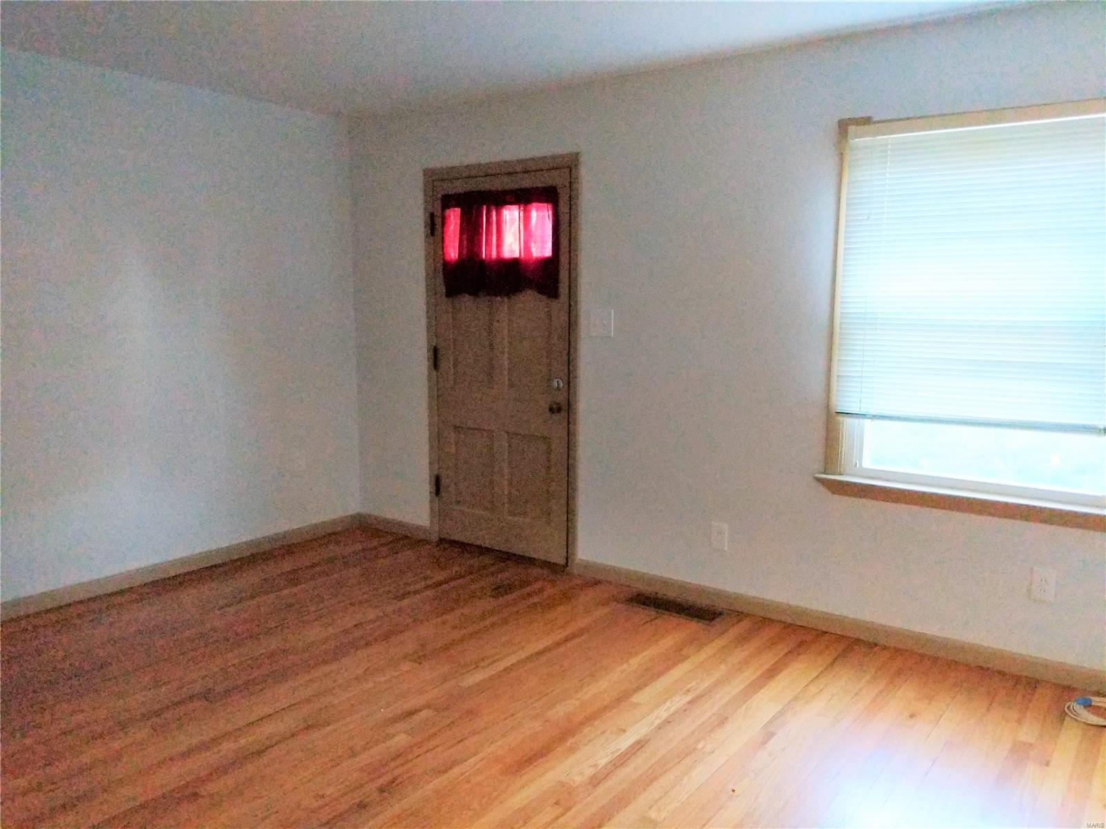 4041 Ashby Road St. Ann, MO 63074 - Photo 3 of 24