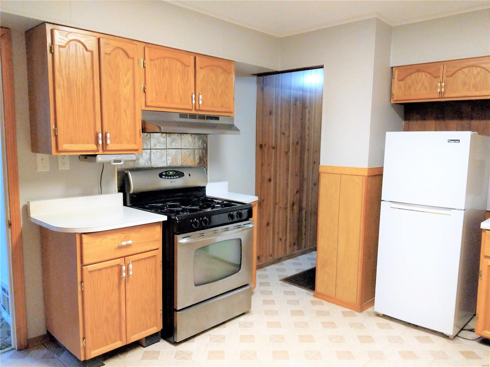 4041 Ashby Road St. Ann, MO 63074 - Photo 5 of 24