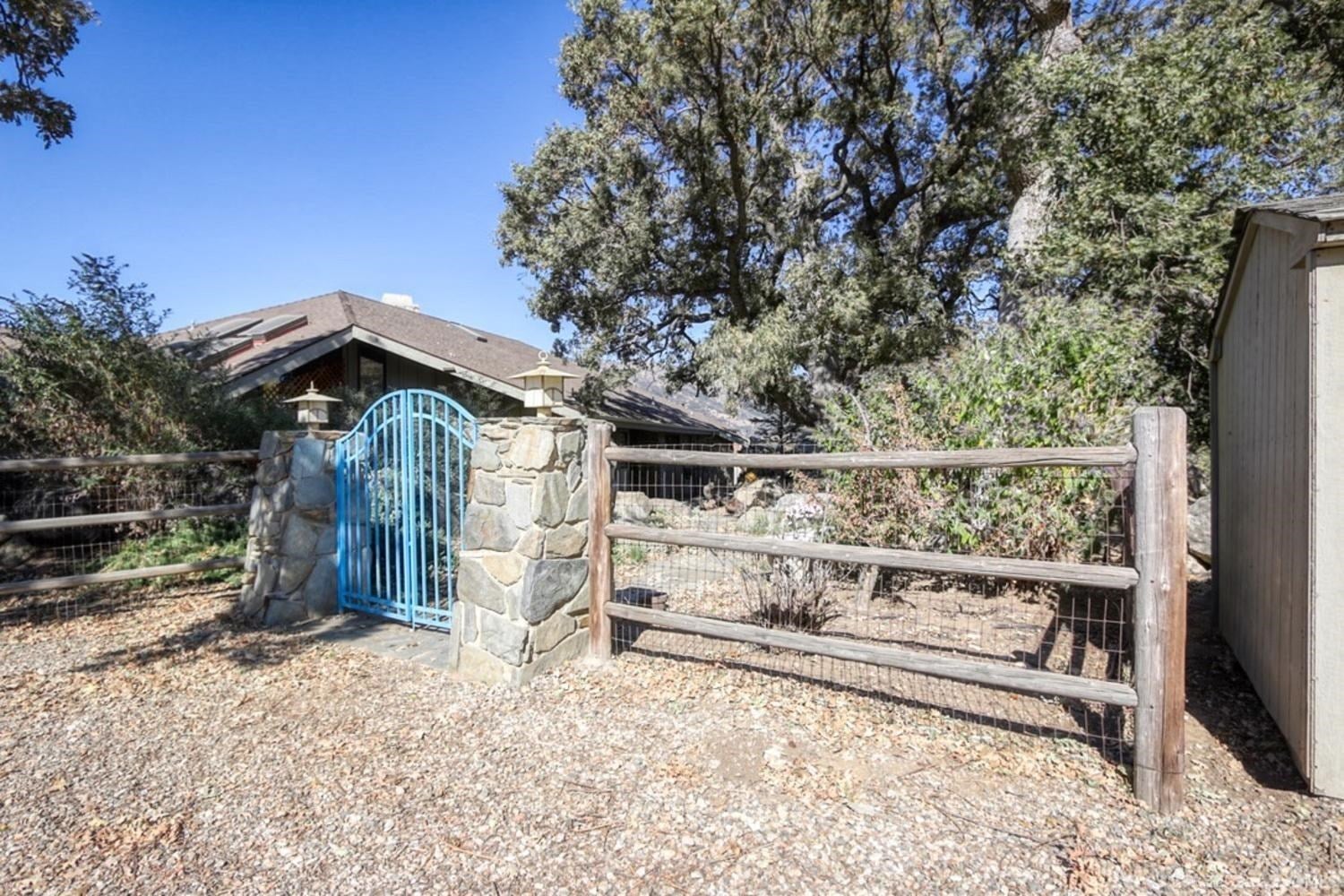 28250 Cumberland Road Tehachapi, CA 93561 - Photo 3 of 68 Gallery Image 3