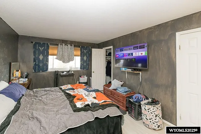 $305,000 | 922 Quincy Lane, Rock Springs, WY 82901