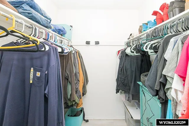 $305,000 | 922 Quincy Lane, Rock Springs, WY 82901