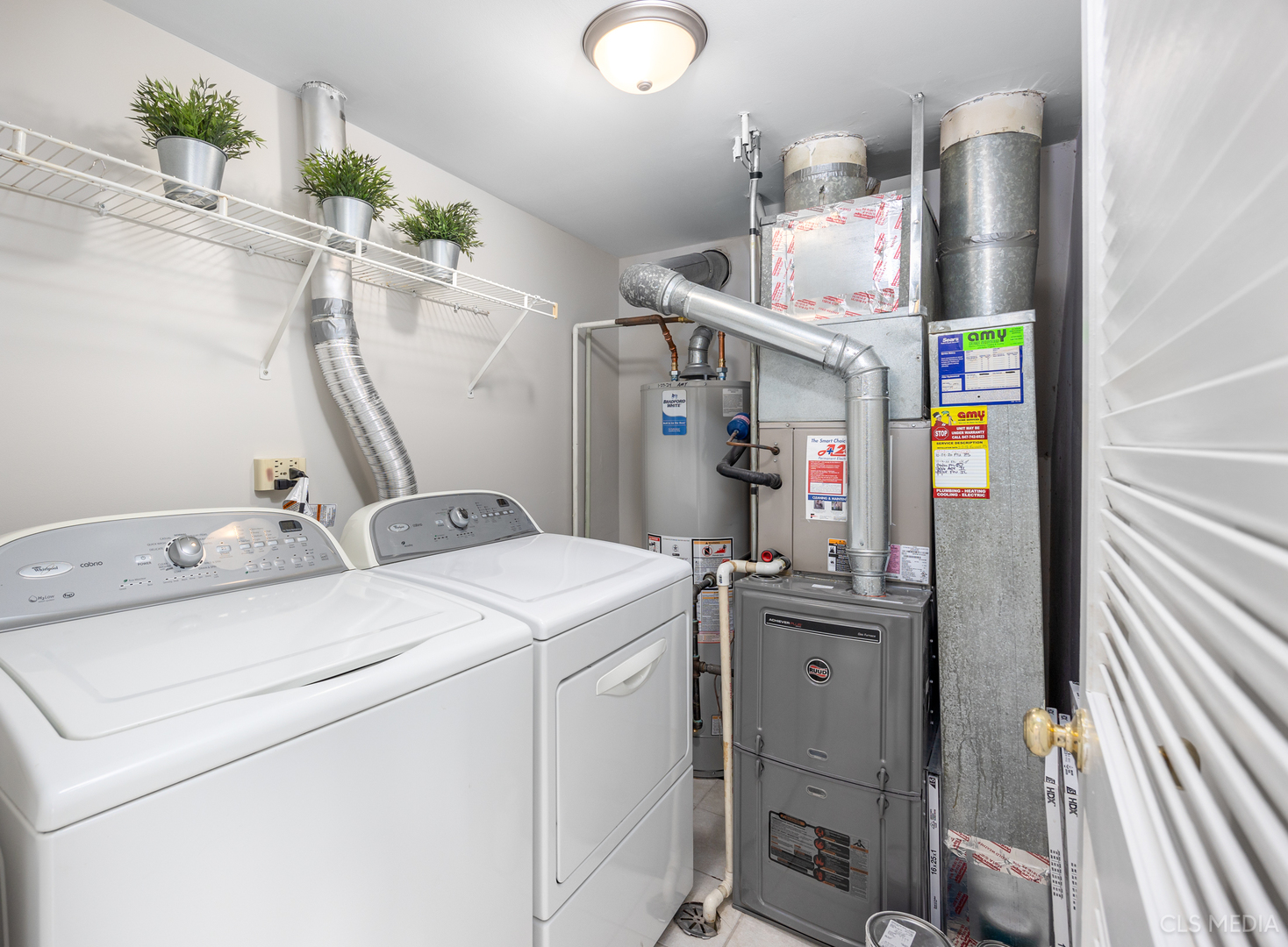 1236 Churchill Road Bartlett, IL 60103 - Photo 15 of 32 Gallery Image 15