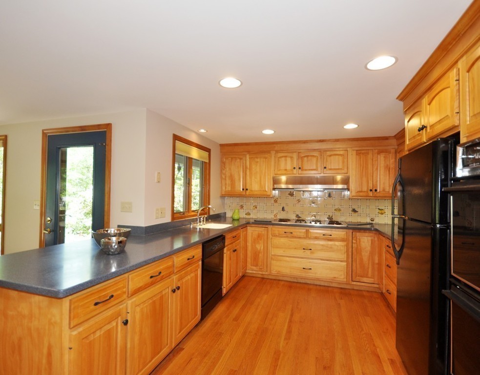 56 Bellows Hill Road Carlisle, MA 01741 - Photo 10 of 26 Gallery Image 10