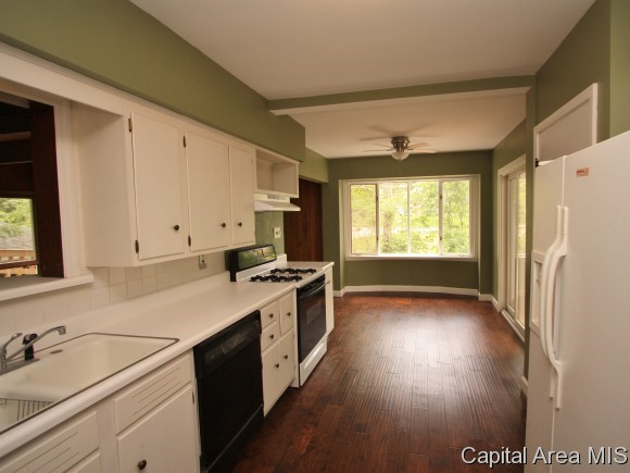 26 Hazel Dell Springfield, IL 62712 - Photo 6 of 20 Gallery Image 6