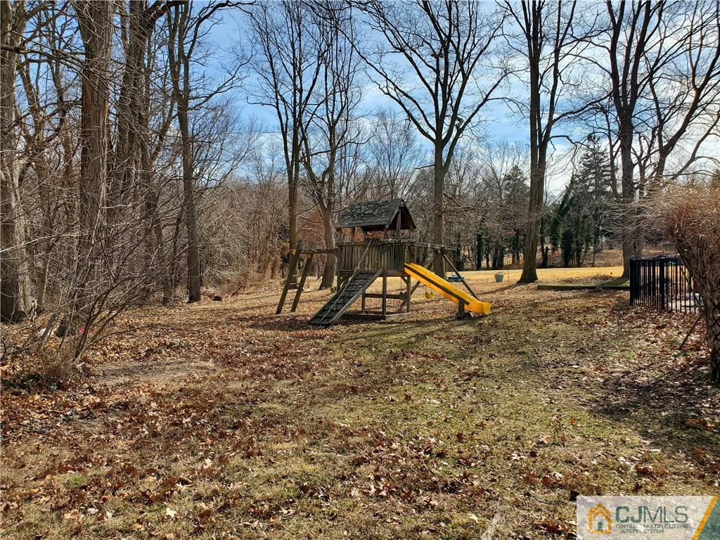 207 Ravine Drive Matawan, NJ 07747 - Photo 29 of 39
