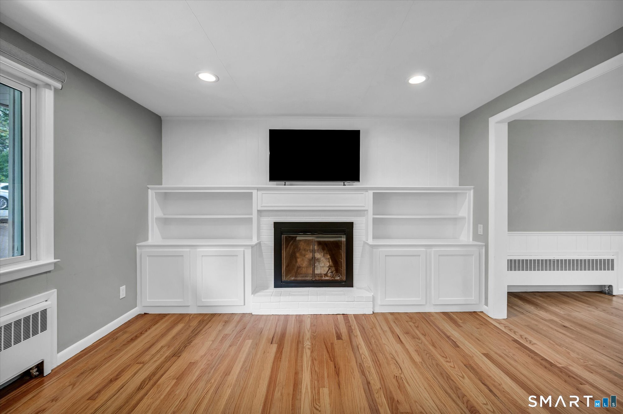 24 Ridge Road Cromwell, CT 06416 - Photo 7 of 30 Living Room
