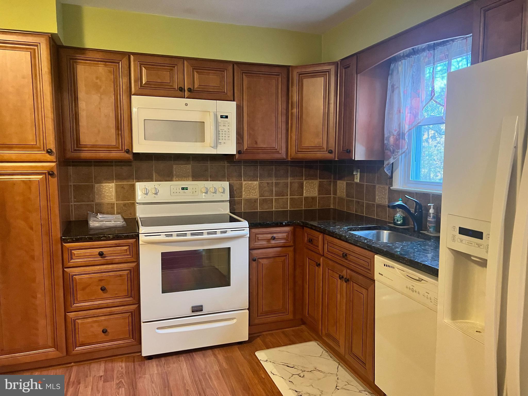 664 Glen Road Warminster, PA 18974 - Photo 8 of 10 Gallery Image 8