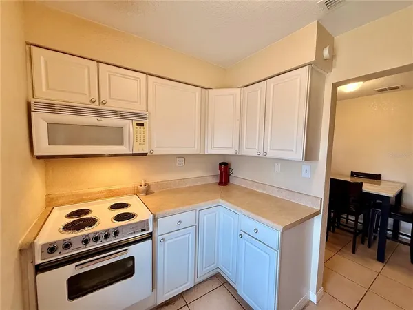 $99,900 | 1700 6th Street Northwest, Unit A37, Winter Haven, FL 33881
