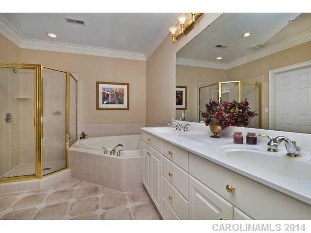 960 Queens Road, Unit 2A Charlotte, NC 28207 - Photo 13 of 16 Gallery Image 13
