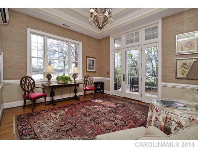 960 Queens Road, Unit 2A Charlotte, NC 28207 - Photo 3 of 16 Gallery Image 3