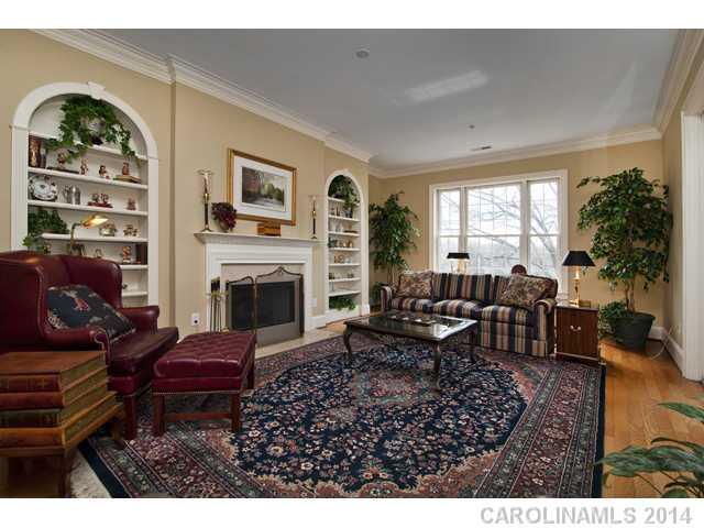 960 Queens Road, Unit 2A Charlotte, NC 28207 - Photo 4 of 16 Gallery Image 4