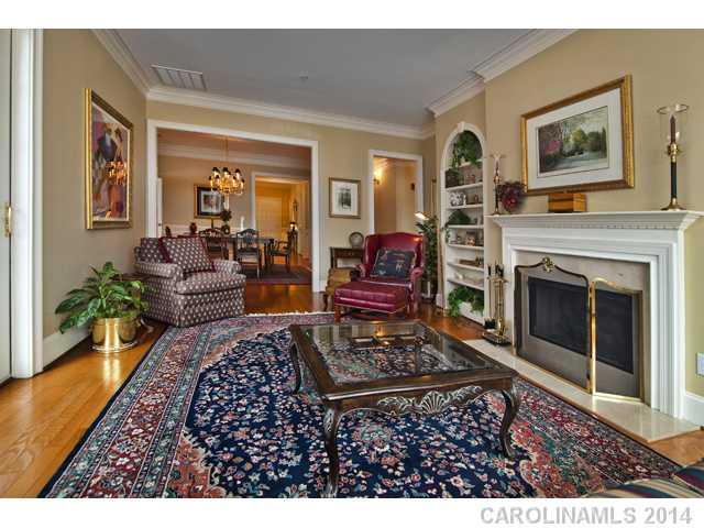 960 Queens Road, Unit 2A Charlotte, NC 28207 - Photo 5 of 16 Gallery Image 5
