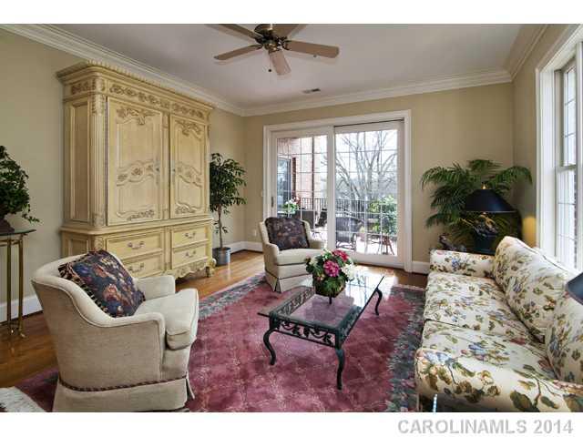 960 Queens Road, Unit 2A Charlotte, NC 28207 - Photo 7 of 16 Gallery Image 7