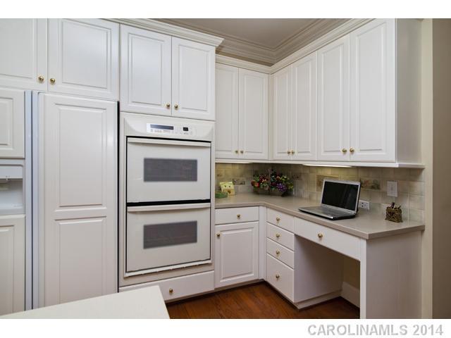 960 Queens Road, Unit 2A Charlotte, NC 28207 - Photo 10 of 16 Gallery Image 10
