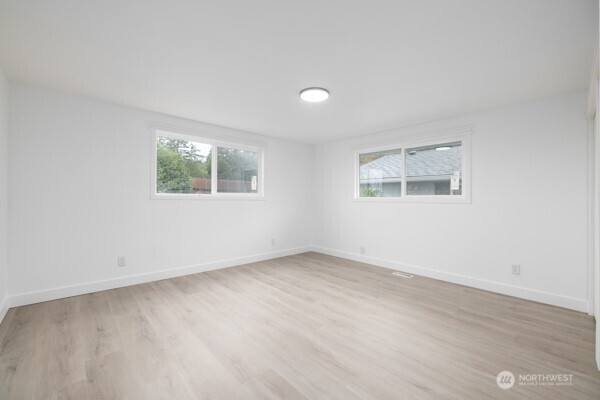 11586 Scott Road Bow, WA 98232 - Photo 24 of 28 an empty room with a window