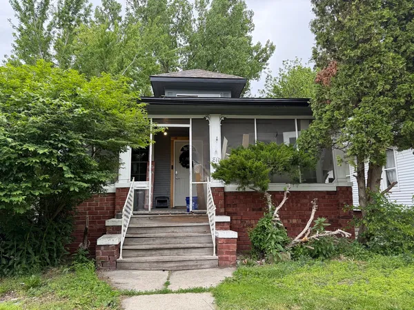 $94,900 | 811 East Knox Street, Galesburg, IL 61401