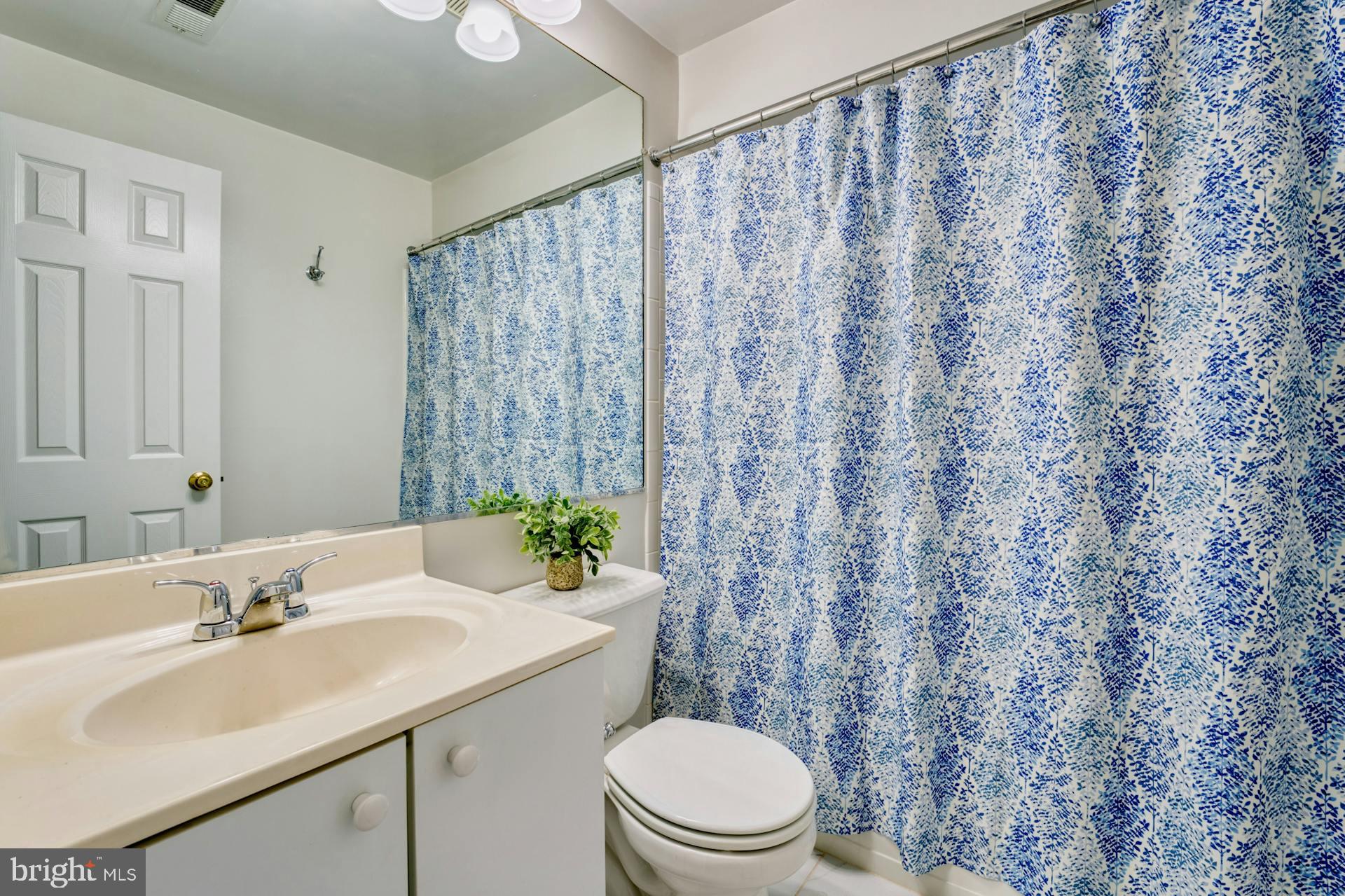 11485 Heritage Commons Way Reston, VA 20194 - Photo 32 of 36 3rd Full Bath in Basement