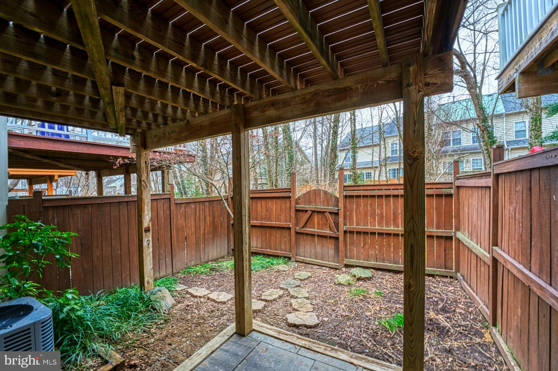 11485 Heritage Commons Way Reston, VA 20194 - Photo 35 of 36 Backyard- accesible from the walk out basement