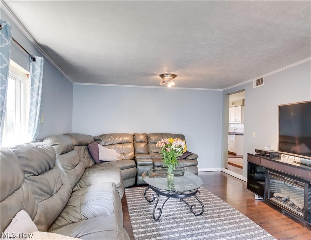 30312 Vineyard Road Willowick, OH 44095 - Photo 5 of 25