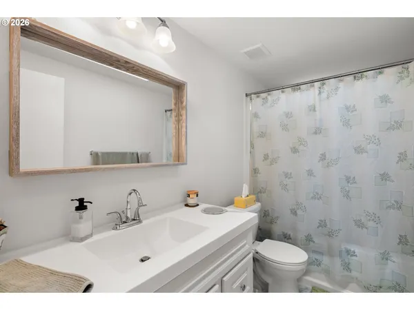 $239,900 | 14933 South Fox Pointe Drive, Unit 316, Oregon City, OR 97045