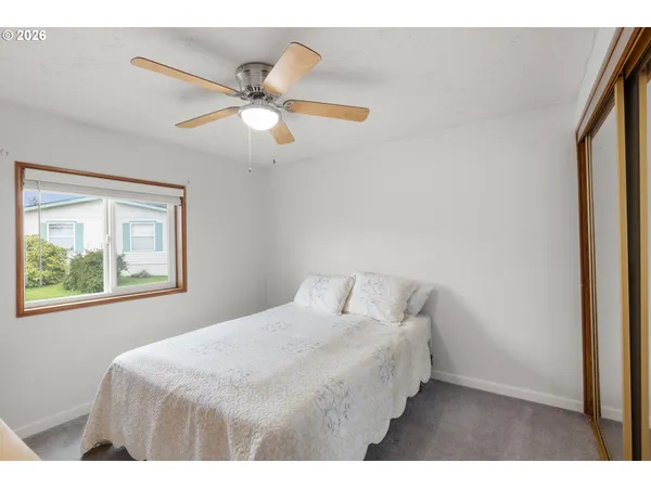 $239,900 | 14933 South Fox Pointe Drive, Unit 316, Oregon City, OR 97045