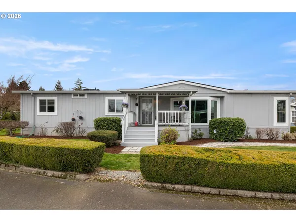 $239,900 | 14933 South Fox Pointe Drive, Unit 316, Oregon City, OR 97045