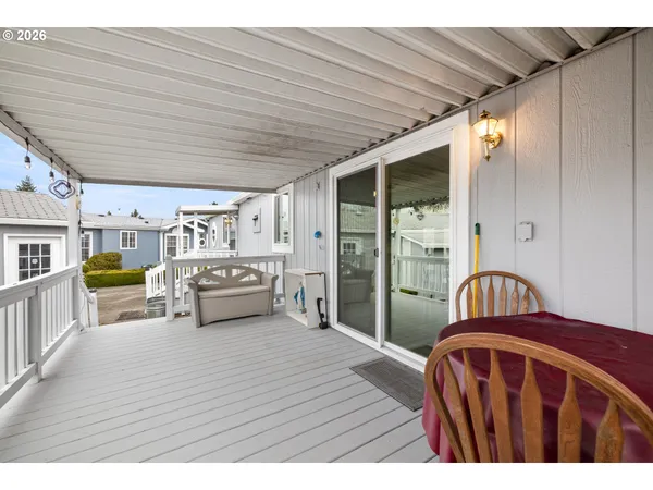 $239,900 | 14933 South Fox Pointe Drive, Unit 316, Oregon City, OR 97045