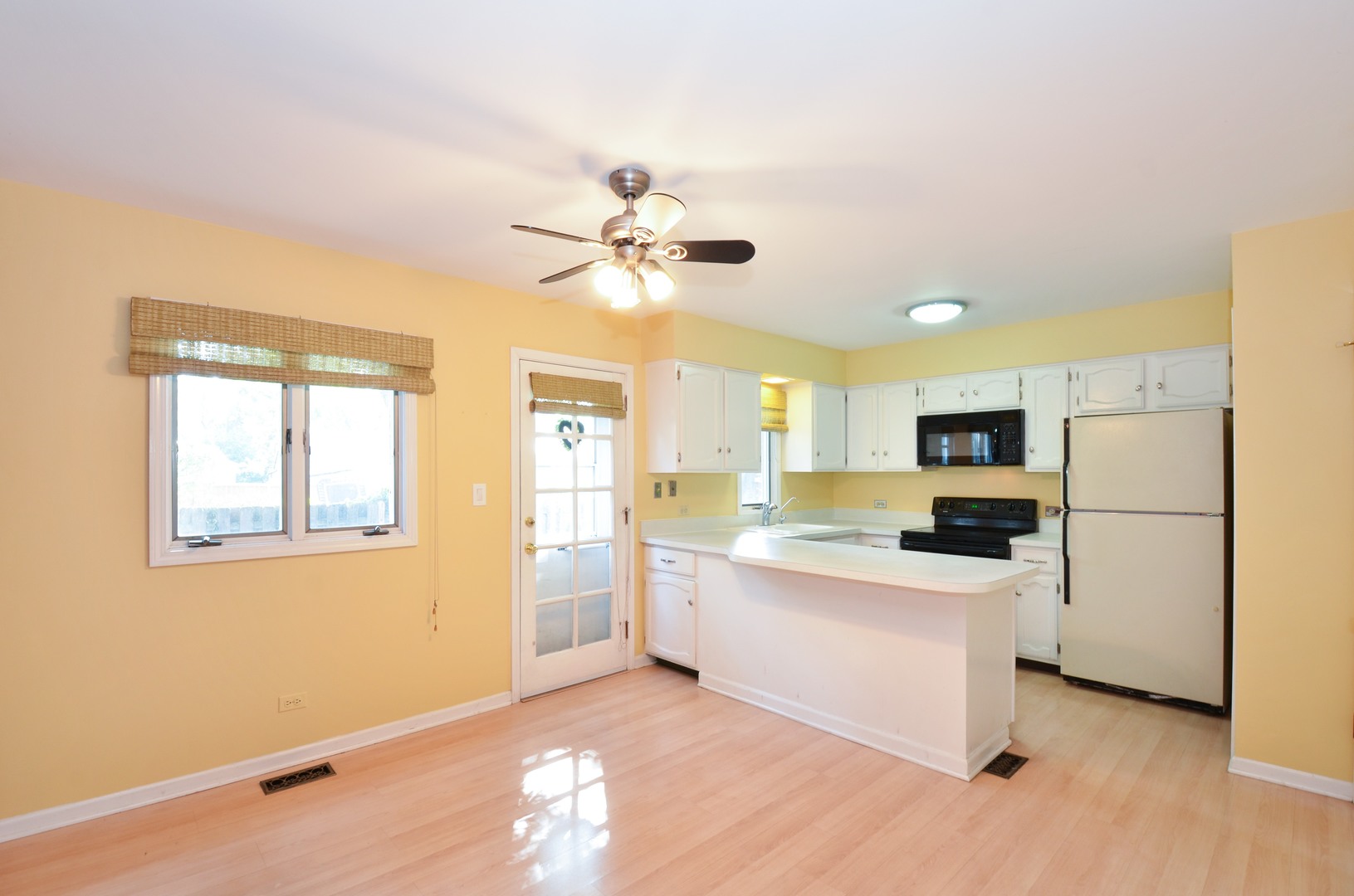 1835 Prairie Street Glenview, IL 60025 - Photo 4 of 10
