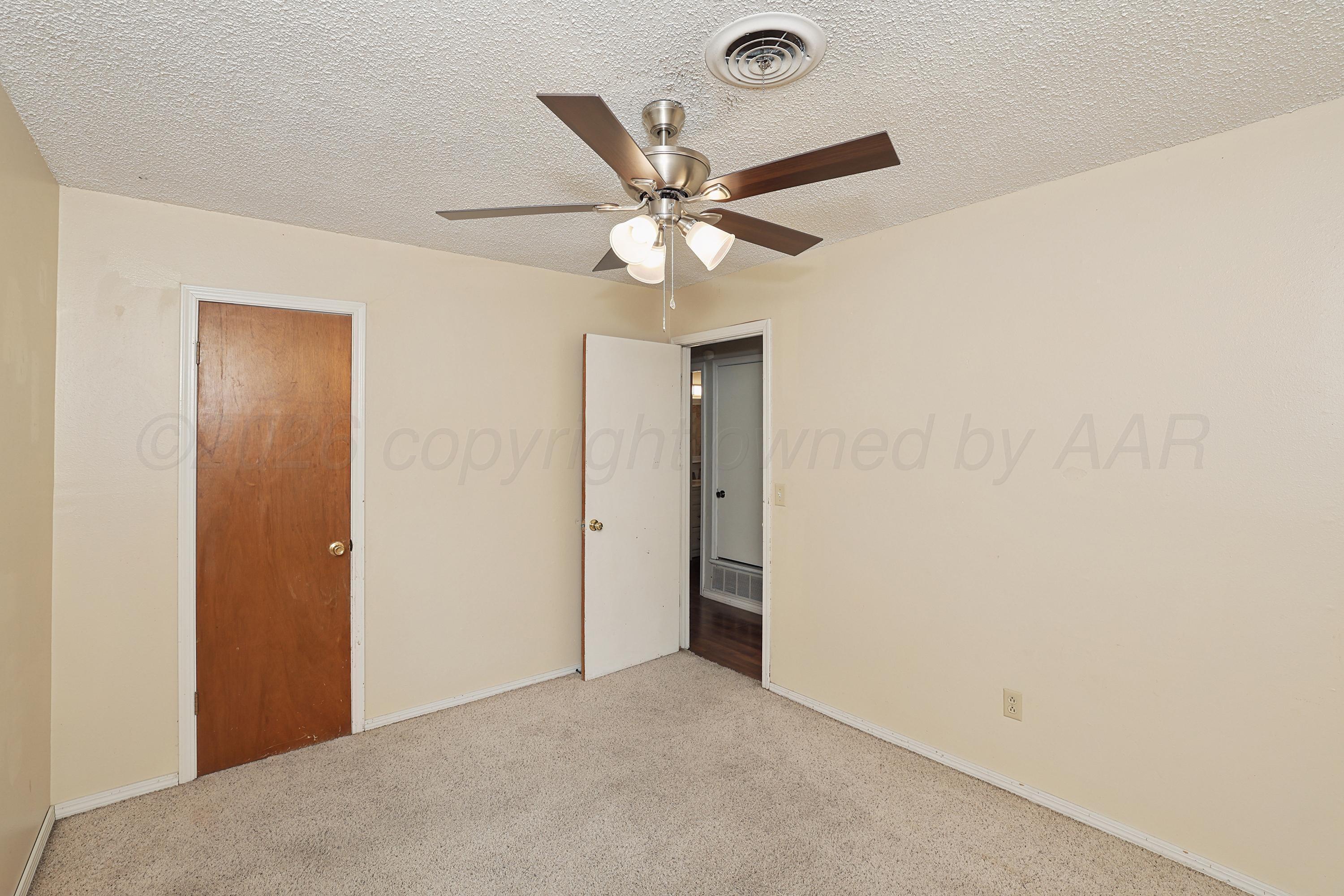5316 Capulin Lane Amarillo, TX 79110 - Photo 17 of 25 17-2nd Bedroom